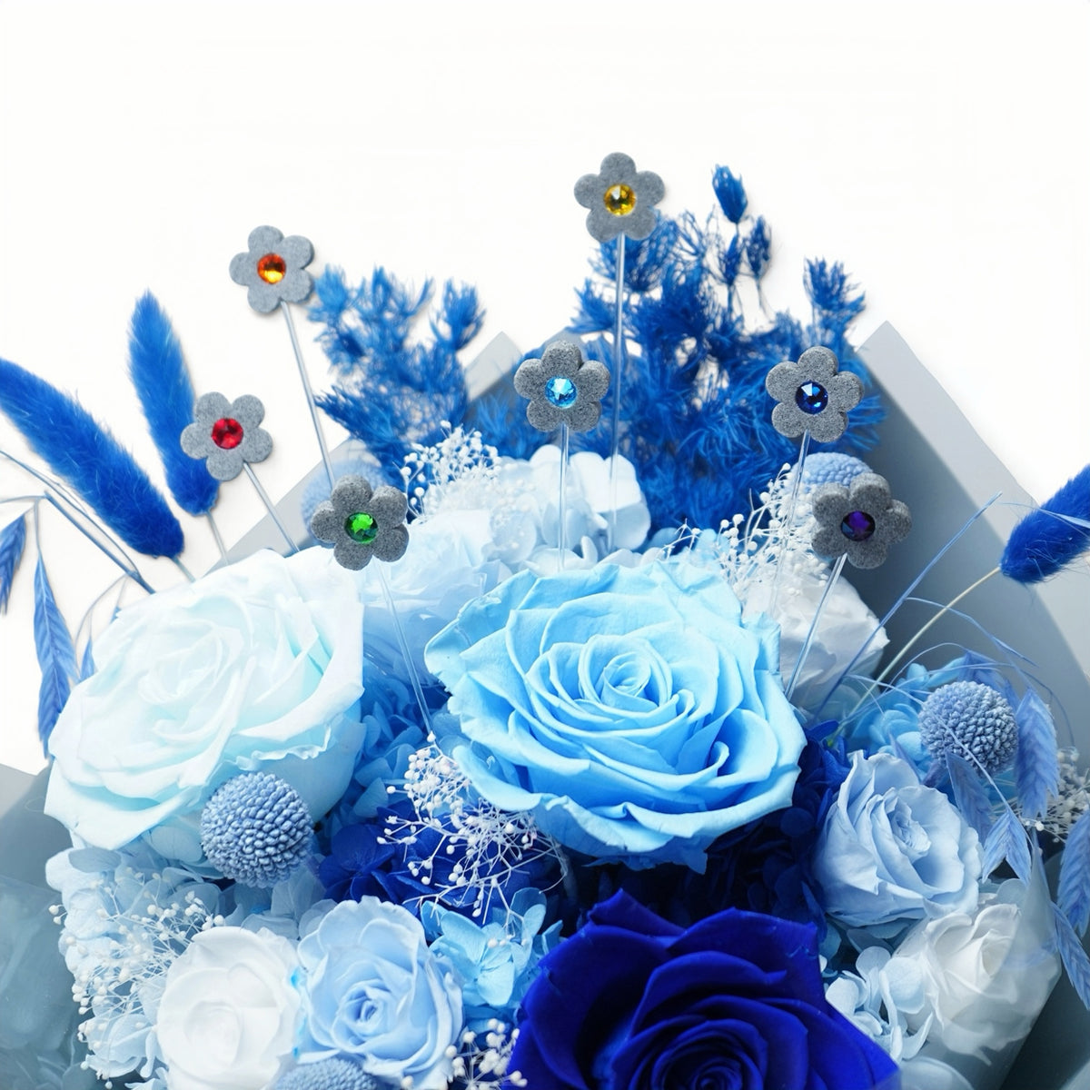 C-BLU01 (3 stems/7 crystals)